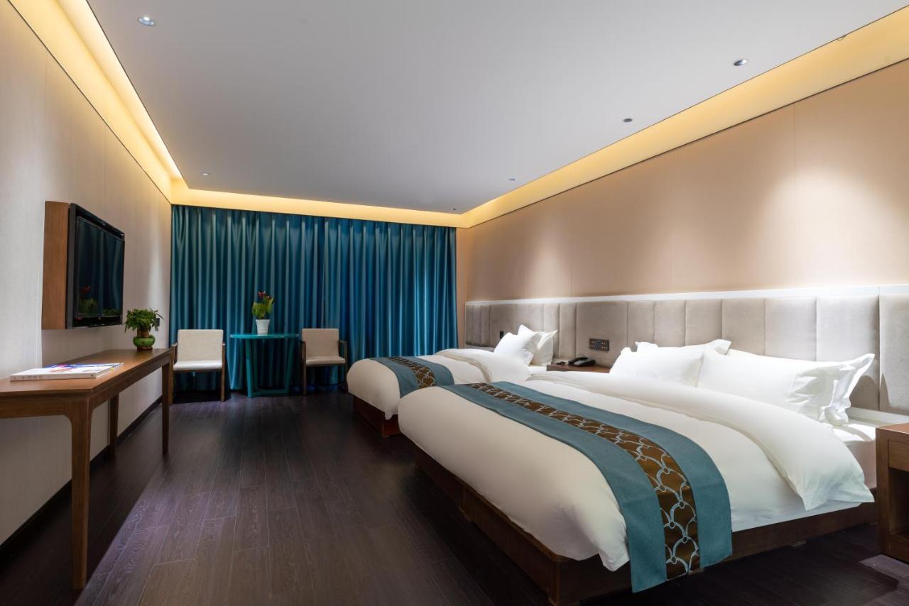 Beijing Tangfu Hotel - Located In The City Center Adjacent To The Subway Station Close To Nanluoguxiang Gulou Lama Temple Tiananmen Square Forbidden City Temple Of Heaven Providing Laundry Car Rental And Ticketing Services Buitenkant foto