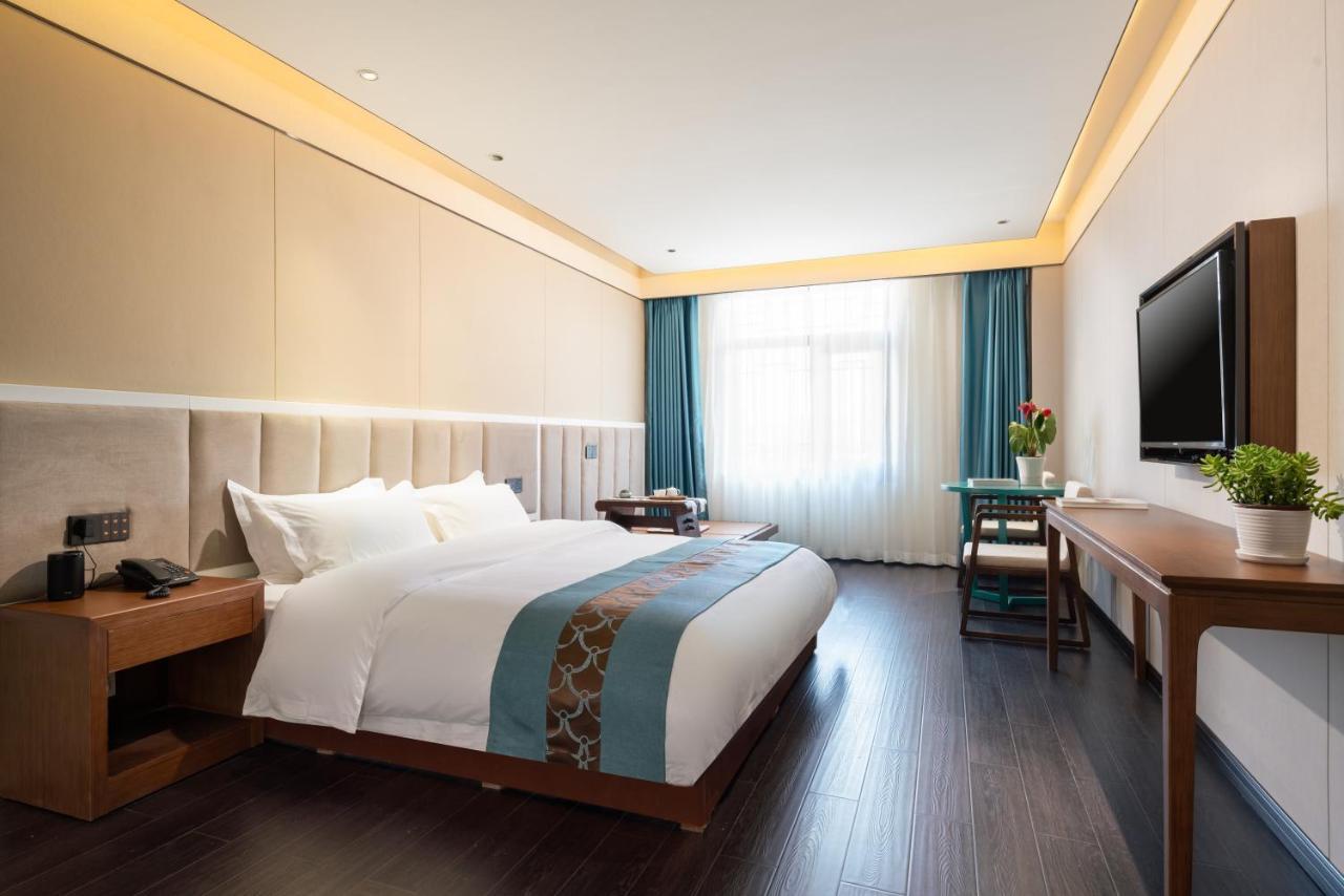 Beijing Tangfu Hotel - Located In The City Center Adjacent To The Subway Station Close To Nanluoguxiang Gulou Lama Temple Tiananmen Square Forbidden City Temple Of Heaven Providing Laundry Car Rental And Ticketing Services Buitenkant foto