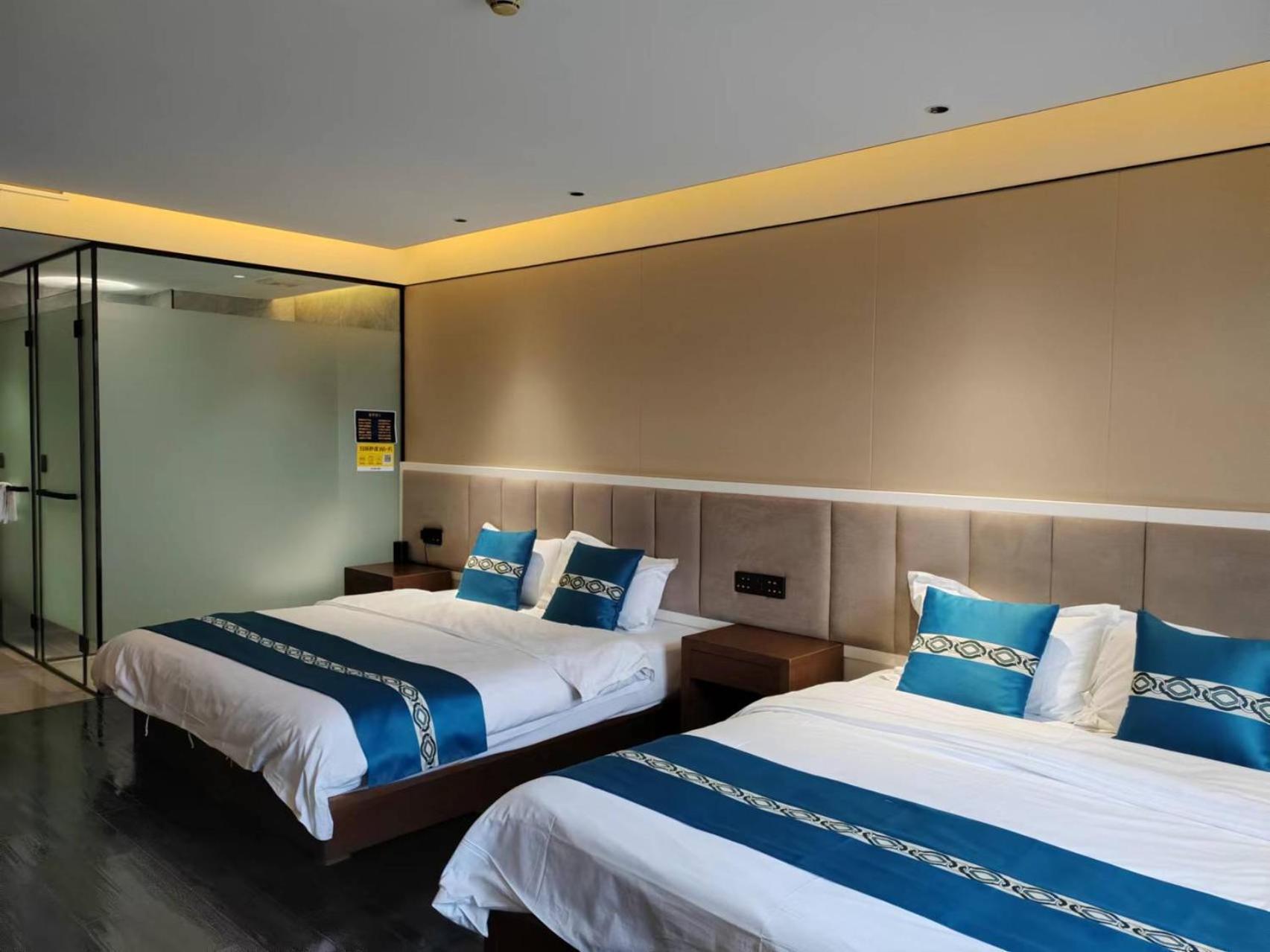 Beijing Tangfu Hotel - Located In The City Center Adjacent To The Subway Station Close To Nanluoguxiang Gulou Lama Temple Tiananmen Square Forbidden City Temple Of Heaven Providing Laundry Car Rental And Ticketing Services Buitenkant foto