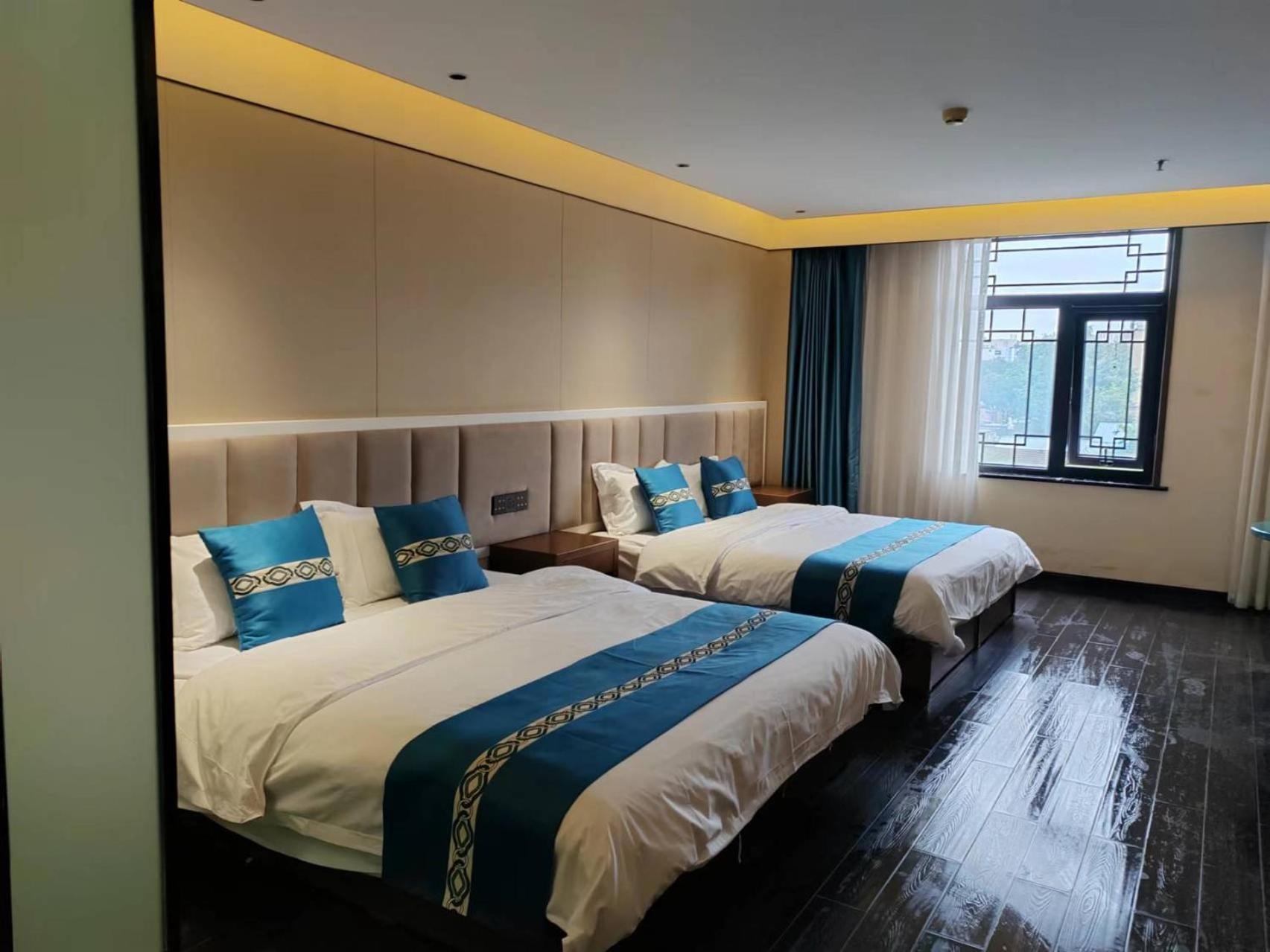 Beijing Tangfu Hotel - Located In The City Center Adjacent To The Subway Station Close To Nanluoguxiang Gulou Lama Temple Tiananmen Square Forbidden City Temple Of Heaven Providing Laundry Car Rental And Ticketing Services Buitenkant foto