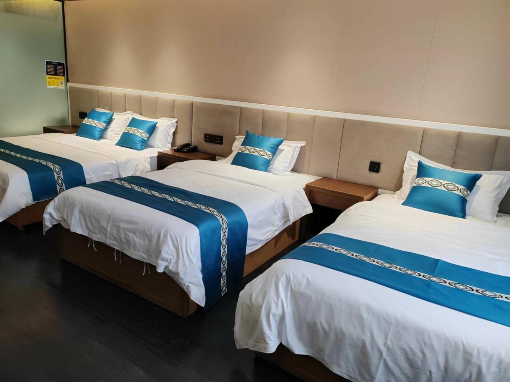 Beijing Tangfu Hotel - Located In The City Center Adjacent To The Subway Station Close To Nanluoguxiang Gulou Lama Temple Tiananmen Square Forbidden City Temple Of Heaven Providing Laundry Car Rental And Ticketing Services Buitenkant foto