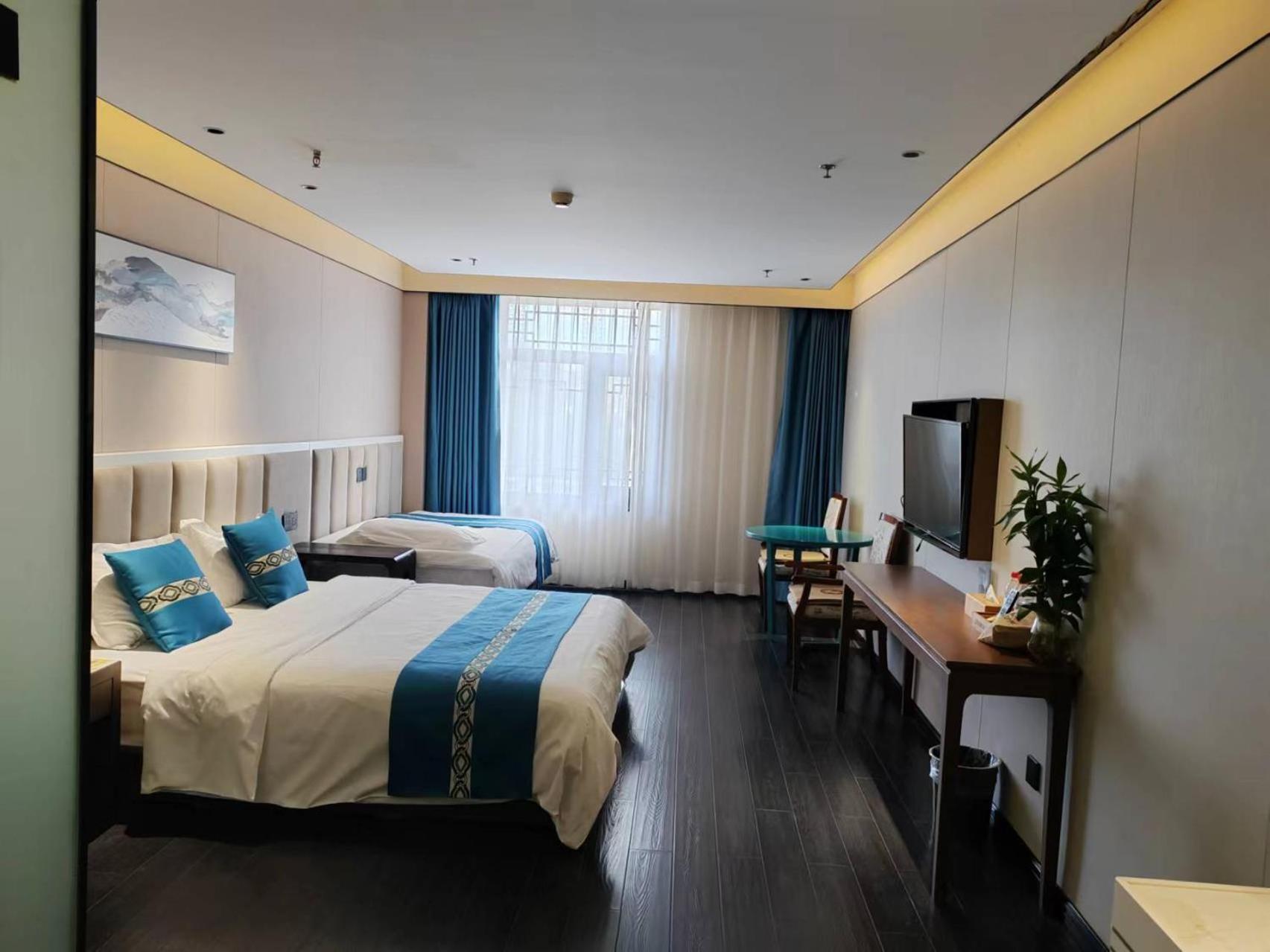 Beijing Tangfu Hotel - Located In The City Center Adjacent To The Subway Station Close To Nanluoguxiang Gulou Lama Temple Tiananmen Square Forbidden City Temple Of Heaven Providing Laundry Car Rental And Ticketing Services Buitenkant foto